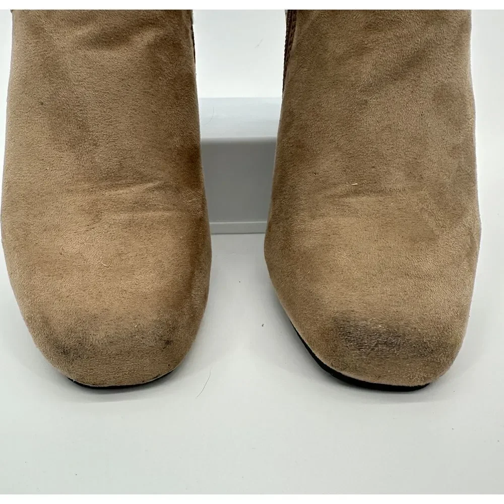 PATRIZIA by Spring Step‎ Danica Taupe Booties 2.75